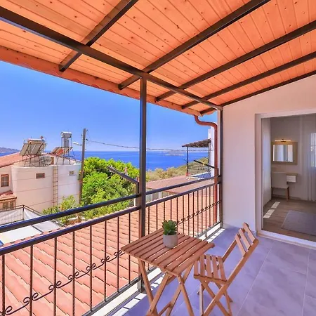Lale With Private Pool, Sleeps 6 Willa