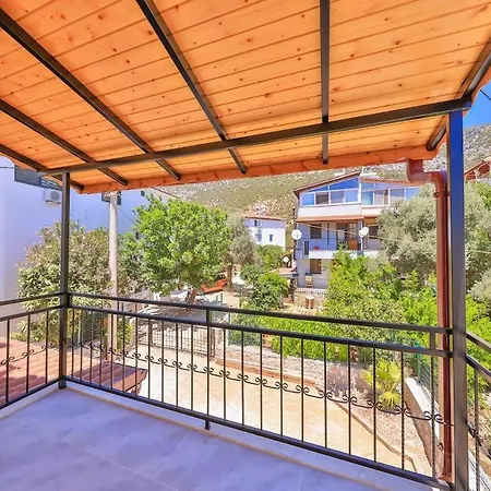 Lale With Private Pool, Sleeps 6 * Kaş