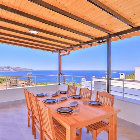 וילה Lale With Private Pool, Sleeps 6 *