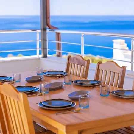 Lale With Private Pool, Sleeps 6