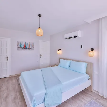 וילה Lale With Private Pool, Sleeps 6