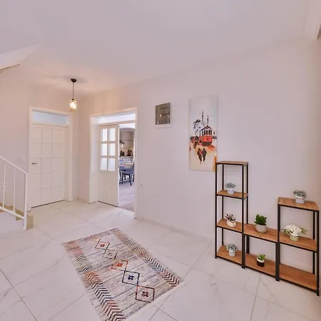 Lale With Private Pool, Sleeps 6 * Kaş