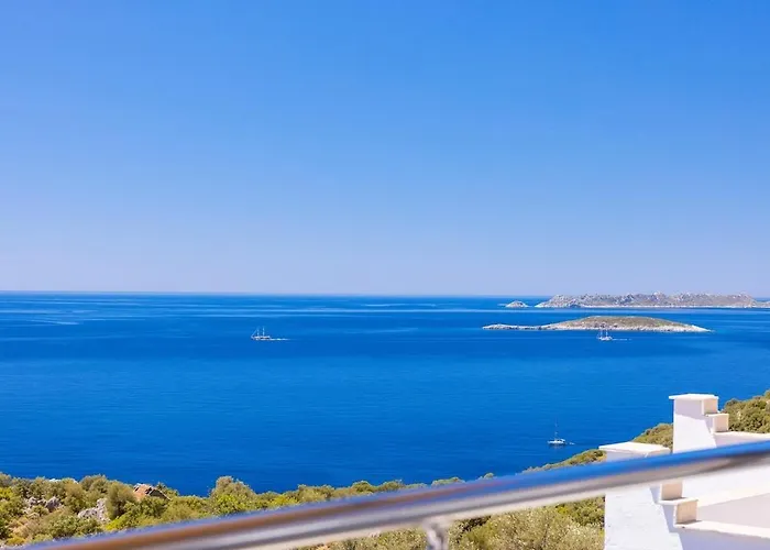 Lale With Private Pool, Sleeps 6 Villa *