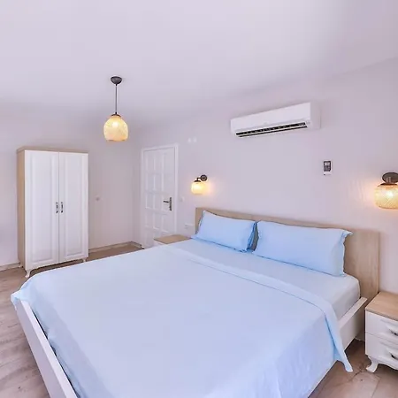 Lale With Private Pool, Sleeps 6 Villa *